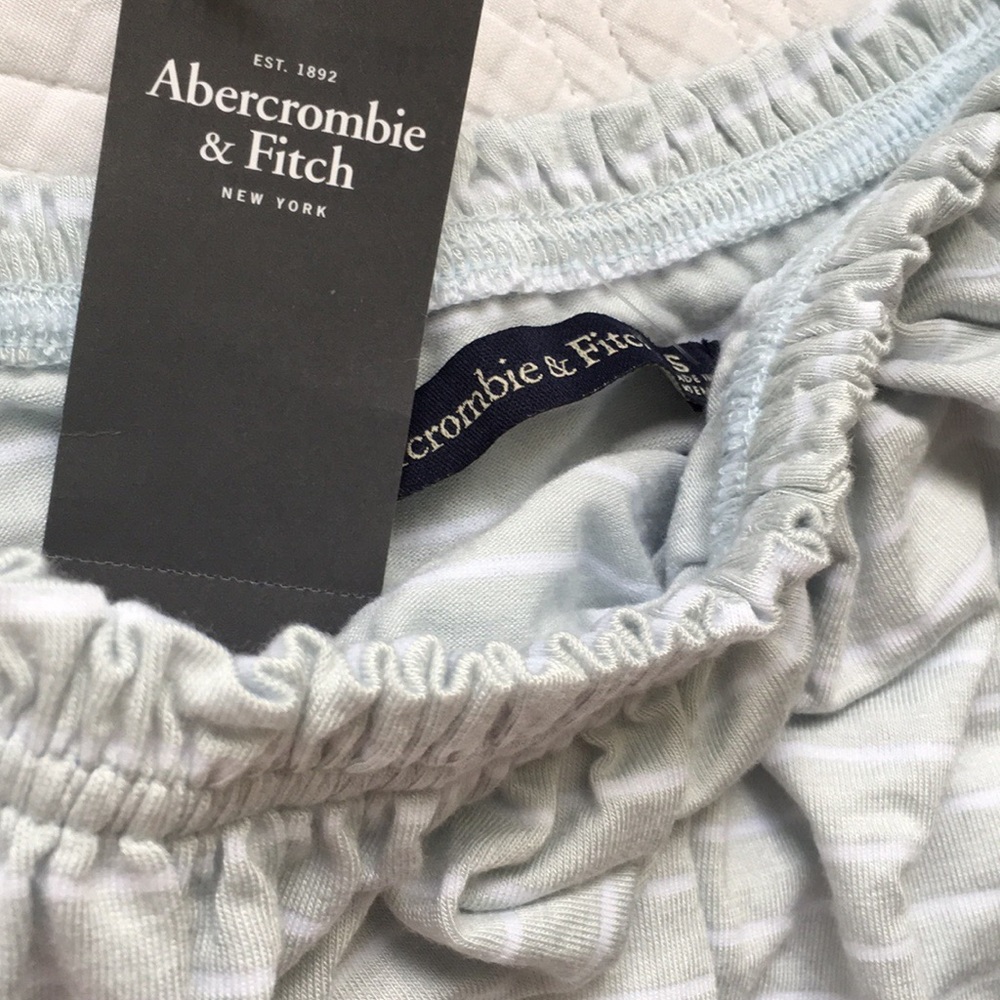 A&F Ruffle Bandeau Crop Tube Strapless Top Stripes Small NWT - Picture 5 of 11